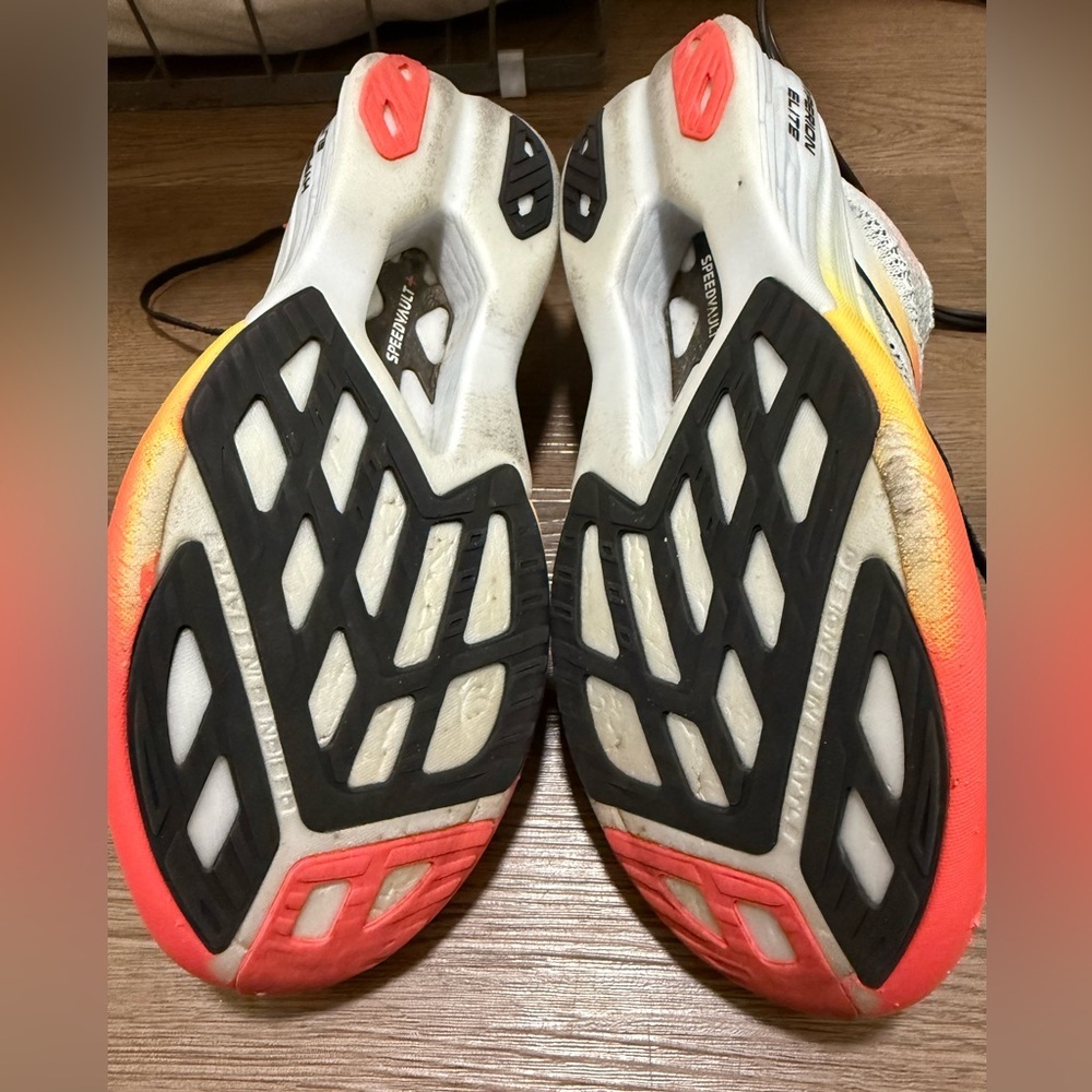 Brooks Hyperion Elite 4  Gradient Running Shoes in Red and Yellow - Picture 11 of 11